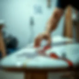 Application of epoxy resin on surfboard